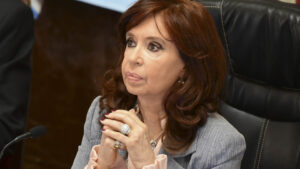 “Feliz Día de la Lealtad”: Cristina Kirchner cruzó…