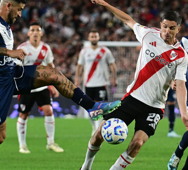 River y Vélez, con un empate que dejó…