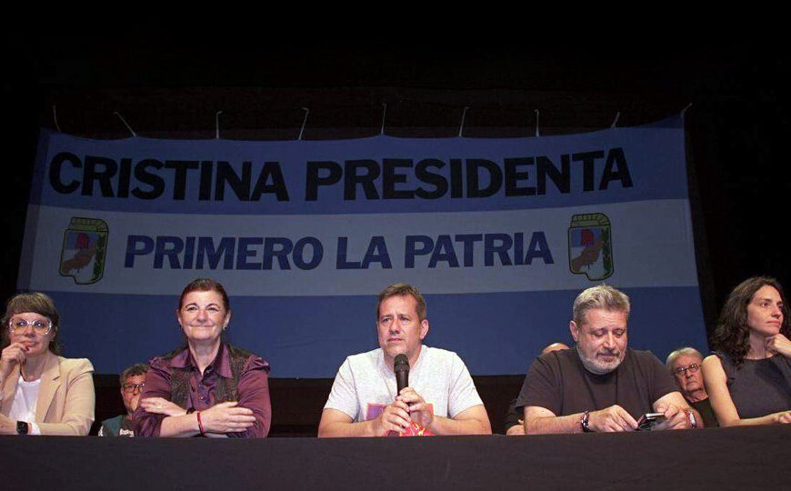 Se presentó la mesa “Cristina Presidenta”…