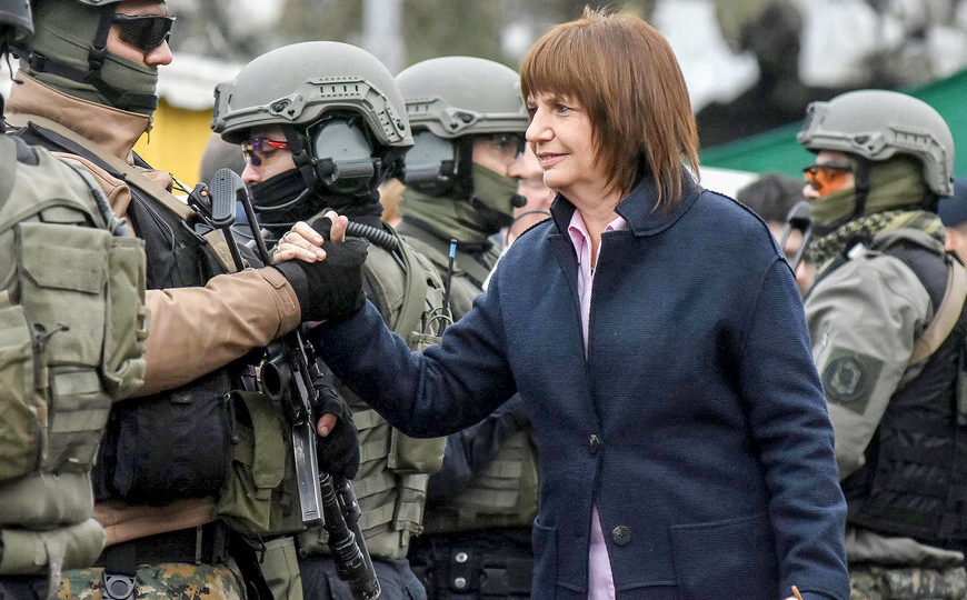 Bullrich logró concentrar la compra de armamentos |…