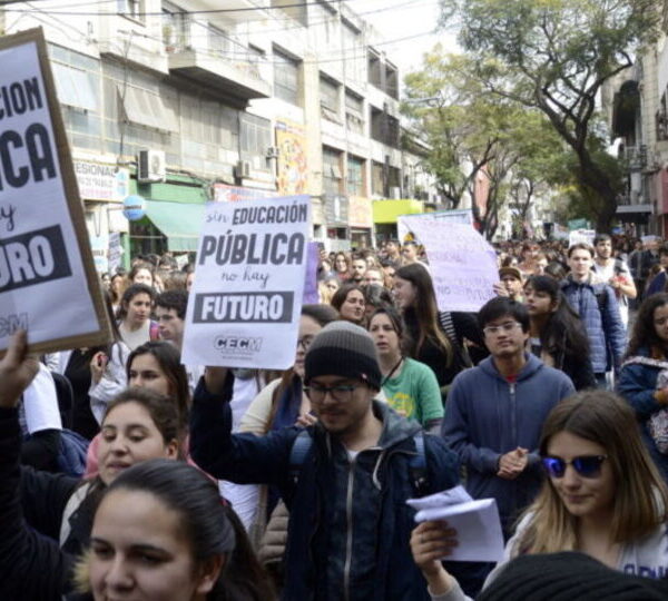 Se viene la tercera marcha federal universitaria |…