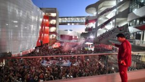 Banderazo: los hinchas de River colmaron el playón…