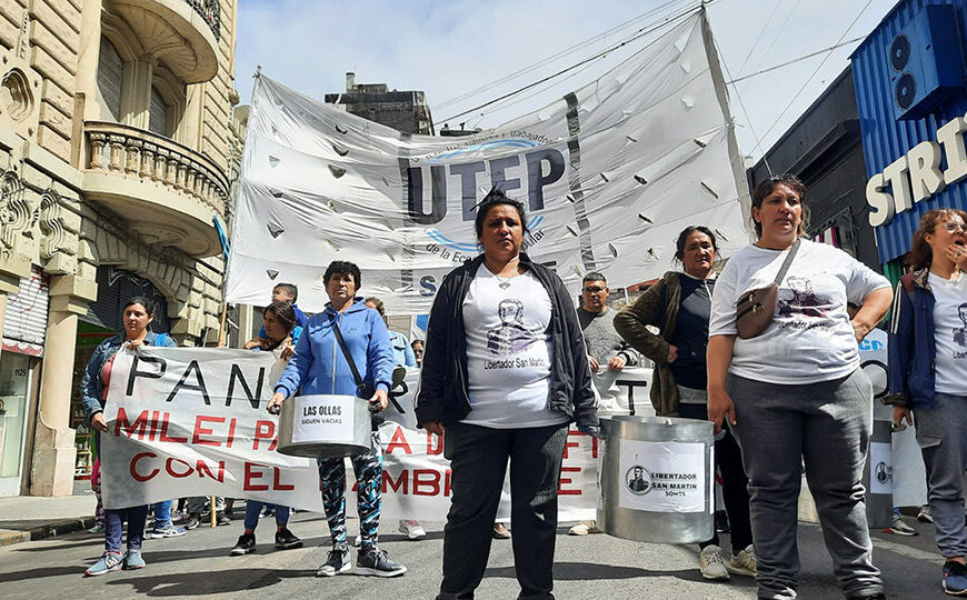 Con ollas populares y cortes, las organizaciones sociales se suman al paro de transporte | 500 protestas en todo el país