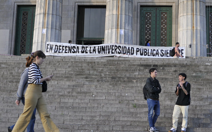 La Justicia le pide explicaciones a Milei por las auditorías de la SIGEN en la UBA | Los gremios universitarios realizan paro en todo el país