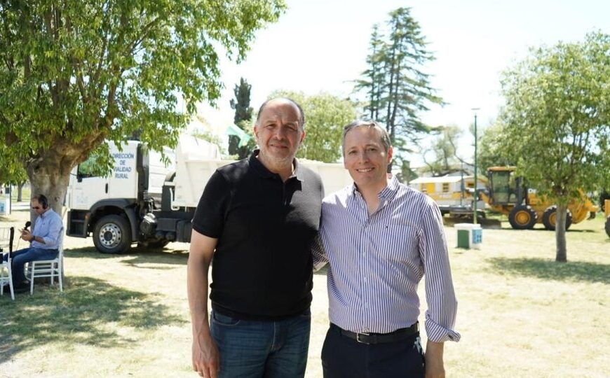 Fernando Gray visitó Tres Arroyos y se reunió…