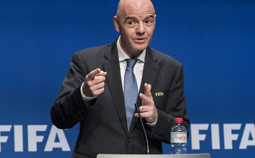 Infantino destacó a la AFA y endulzó los…