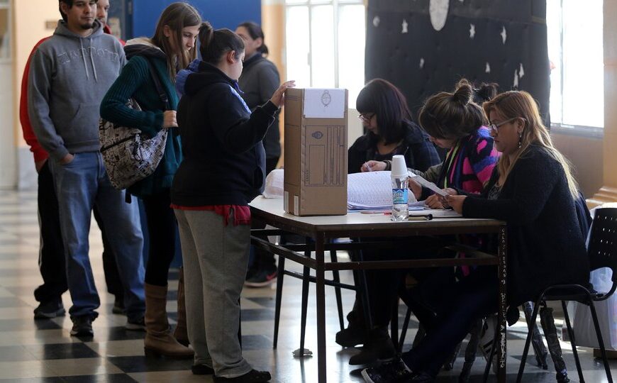 El Gobierno envió los proyectos para eliminar las paso y desfinanciar las campañas | Sin internas, publicidad obligatoria ni aportes del Estado a los partidos