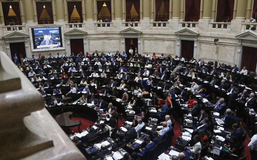 Guerra en Diputados para sesionar antes de que terminen las extraordinarias | Se convocaron cuatro sesiones para esta semana en el Congreso