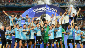 Racing ganó la Copa Sudamericana y emociona al…