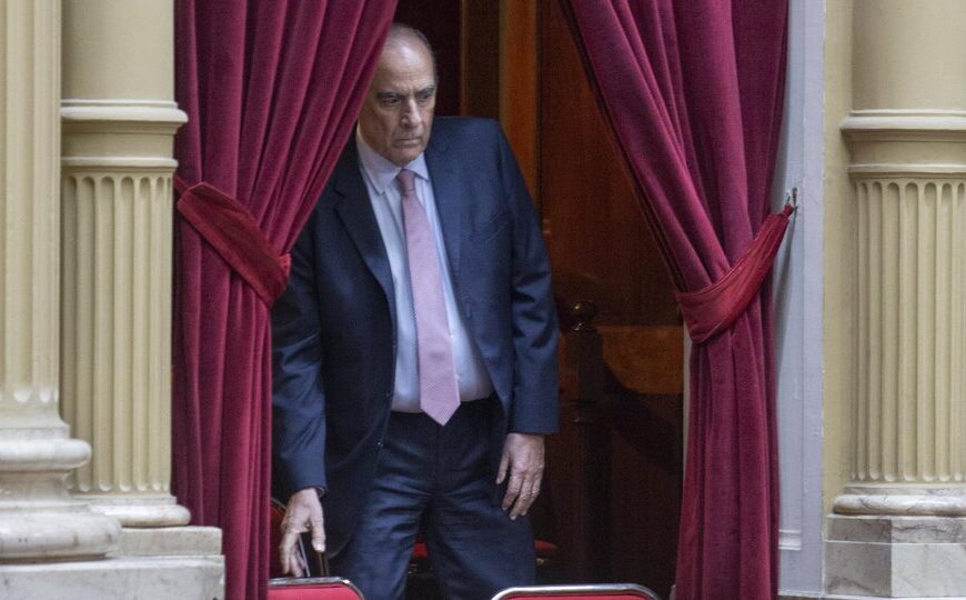 En el barro por el presupuesto | Francos salió a presionar a los gobernadores, que pidieron una reunión para este lunes  