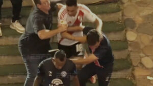 Las sanciones de los disturbios entre River e…