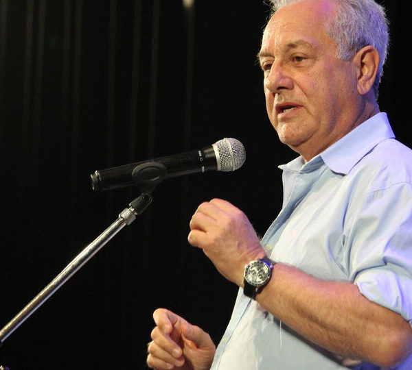 Julio Velasco: “Es extraordinario lo que hace Argentina…