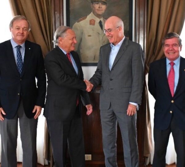 Un empresario ligado a Estados Unidos estará al…