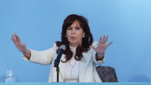 Cristina Kirchner cuestionó la relación entre el senador…