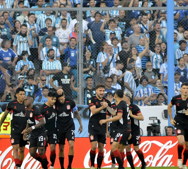 Racing y Estudiantes se mataron a goles pero…
