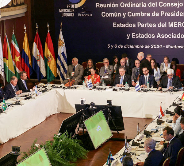 Después de insultarlos en la CPAC, Milei se…