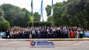 Fernando Gray asumió la presidencia de Mercociudades |…