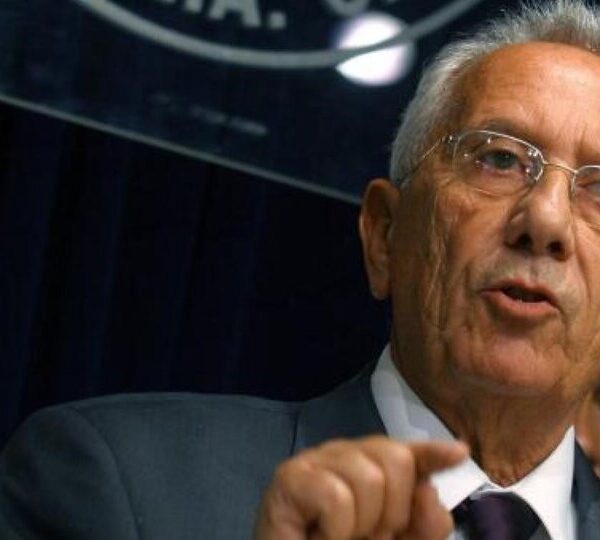 Murió Héctor Recalde