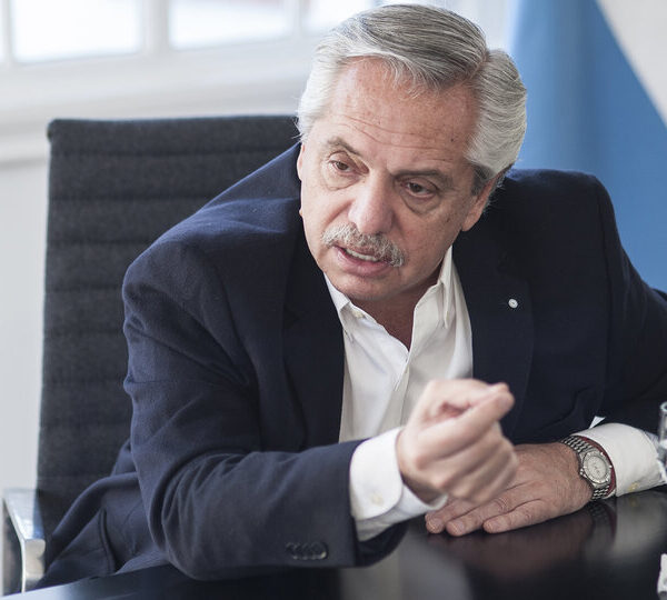 La defensa de Alberto Fernández pidió que la…