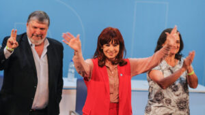 Cristina Kirchner: “Hay que trabajar porque merecemos algo mejor”…