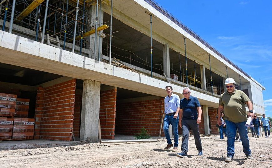 Julio Zamora: “Es un orgullo ver cómo el esfuerzo de los vecinos y la dedicación de esta gestión nos permite realizar la obra más importante del Municipio de Tigre” 