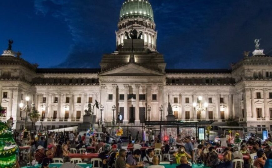 Navidad frente al Congreso | Organizaciones sociales preparán la cena solidaria con personas en situación de calle