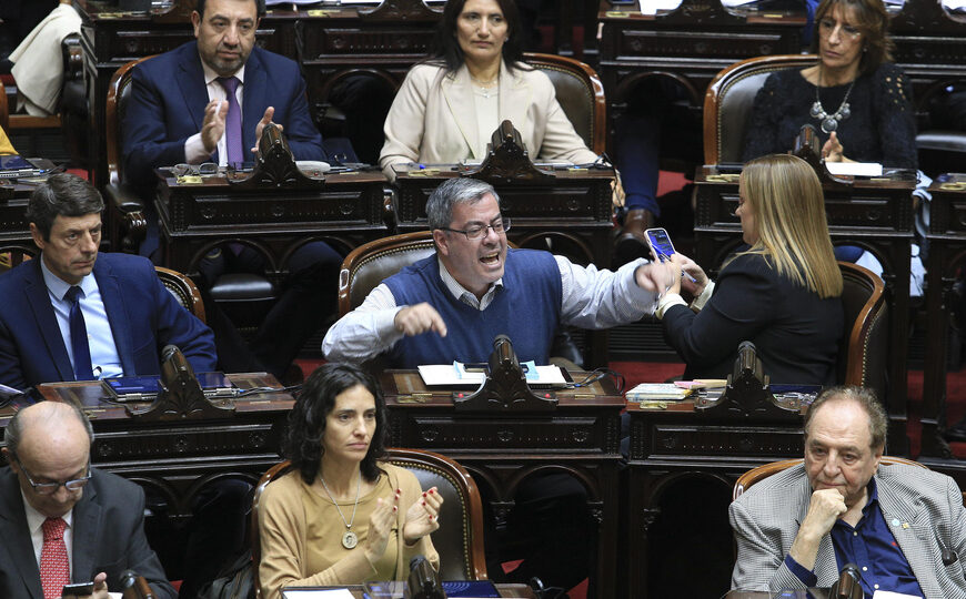 UxP busca abroquelarse en Diputados para limar diferencias y evitar deserciones | Adjudican el éxodo de Mirabella a la interna del PJ santafesino