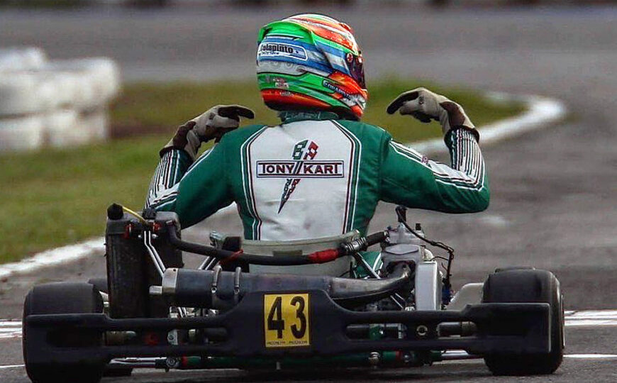 Colapinto volvió a sus orígenes | El piloto se subió a un karting en Zárate