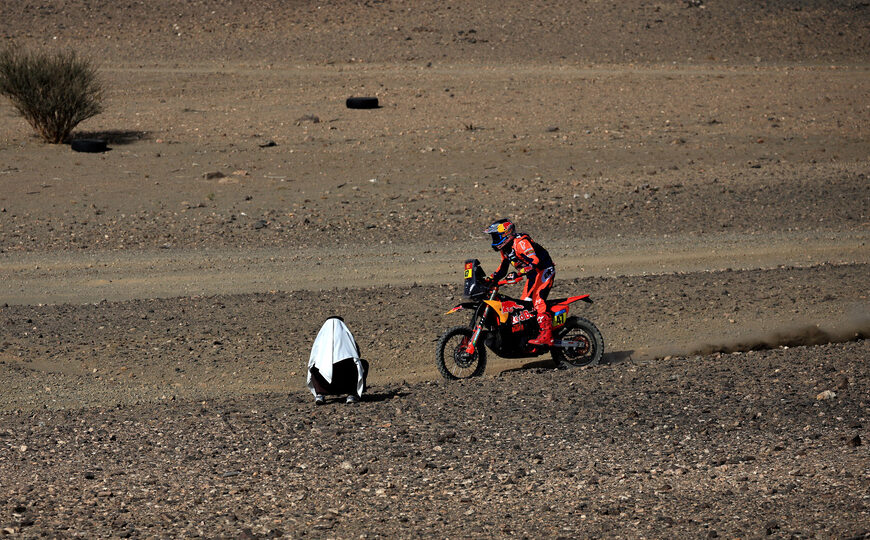 Largó el Dakar: cuatro argentinos en el top diez tras el prólogo | El recorrido de 79 kilómetros fue en la localidad de Bisha