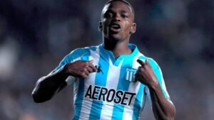 Carbonero se presentó a la pretemporada de Racing…