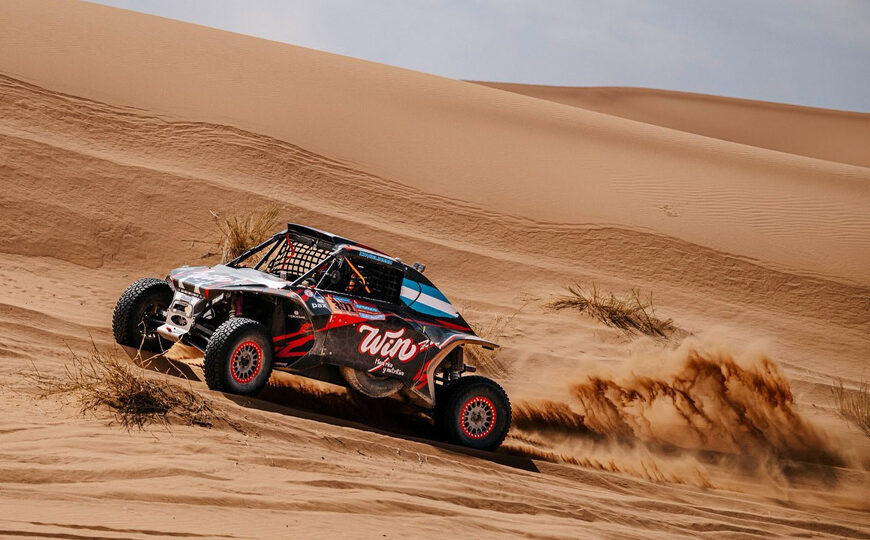 Rally Dakar: Cavigliasso se acerca al título en Challenger | Luciano Benavides ayudó a un colega y ganó la etapa 8 en motos 