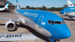 Crece el malestar entre los trabajadores de Aerolíneas…