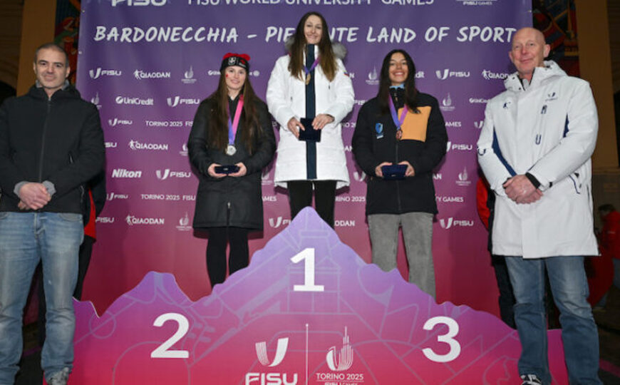 La primera medalla en los Juegos Mundiales Universitarios de invierno  | Abril Casco la logró en la disciplina snowboard 