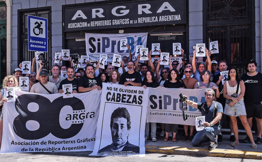 Pasaron 28 años, pero Cabezas sigue presente | Acto homenaje al reportero asesinado en 1997 tras tomar una foto de Yabrán