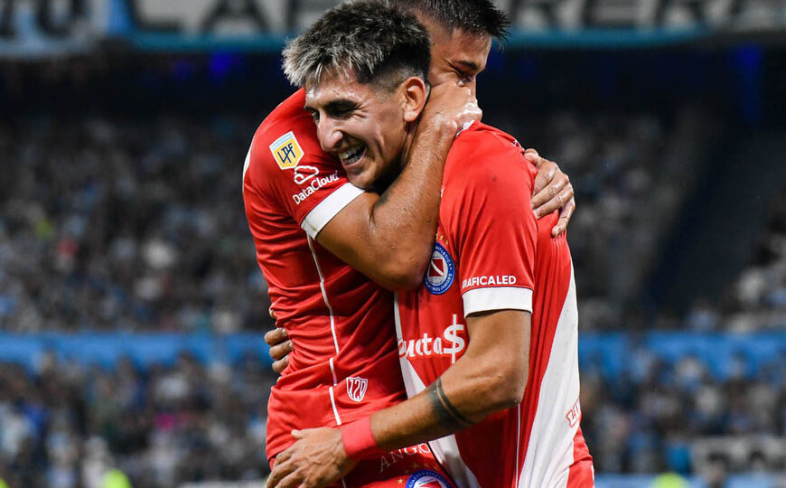Liga Profesional: Con fútbol y susto,…