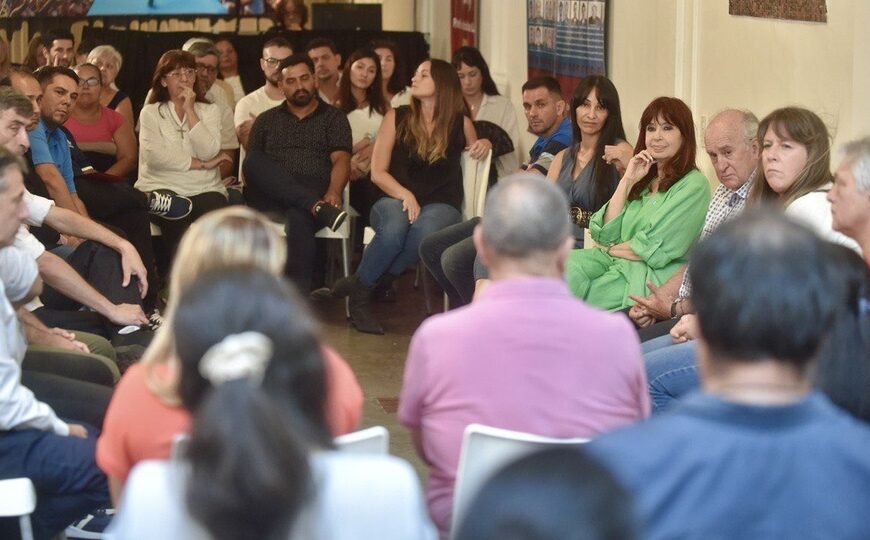 En la previa del congreso del PJ, Cristina dijo presente en el Instituto Patria