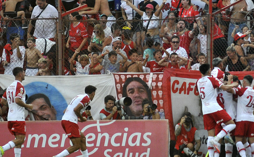 Huracán se hizo fuerte y le ganó el clásico a San Lorenzo | El conjunto de Parque Patricios se impuso con goles de Pereyra y Cabral