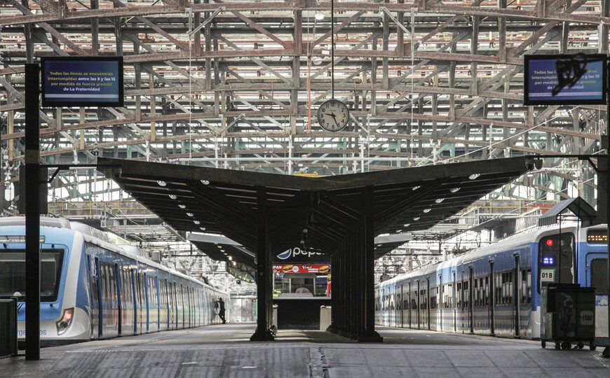 Paro General: qué pasará con el subte, los trenes y los colectivos el 10…