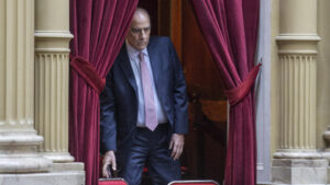 La estrategia del oficialismo para vaciar el recinto…