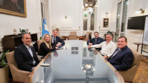 Hay foto, pero todavía no hay frente electoral…