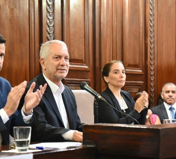 La gestión de Julio Alak y un modelo…