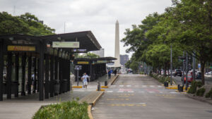 Paro de colectivos hoy, 6 de mayo: las…