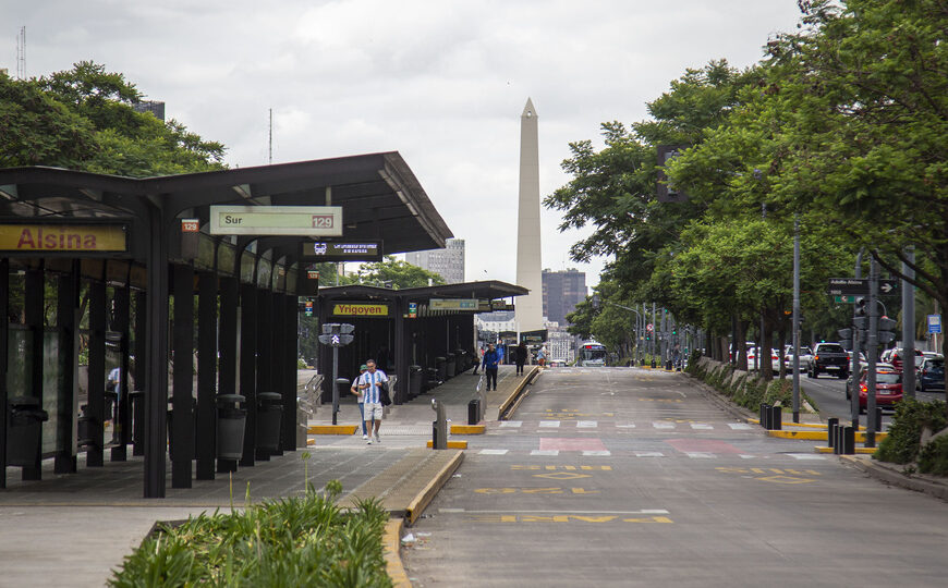 Paro de colectivos hoy, 6 de mayo: las líneas que no funcionan, cuáles prestan servicio y duración | Medida de fuerza de la UTA