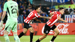 A Estudiantes le bastó un tiempo para acomodarse…