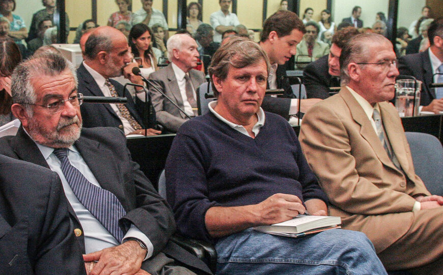 Crecen los rechazos por el traslado de Astiz y compañía a la cárcel VIP de Campo de Mayo | Fue una maniobra de Patricia Bullrich