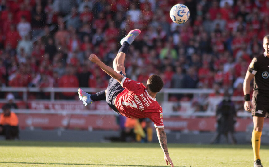 Liga profesional: Independiente se clasificó gracias a un golazo de Montiel | El Rojo se impuso 1-0 a Independiente Rivadavia y jugará ante Boca