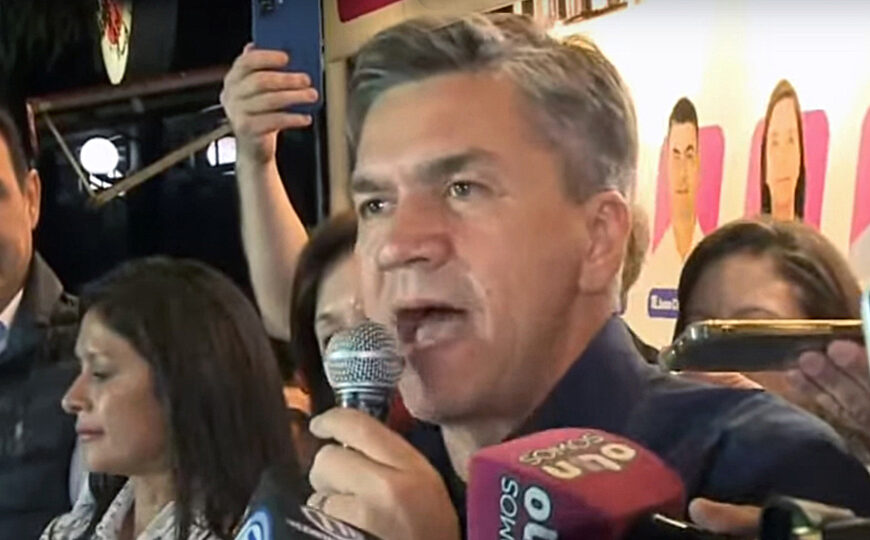 El gobernador Zdero festejó con los libertarios | En Chaco votó poco más del 51 % del padrón electoral 