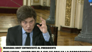 Milei sigue a los insultos por Ficha Limpia…
