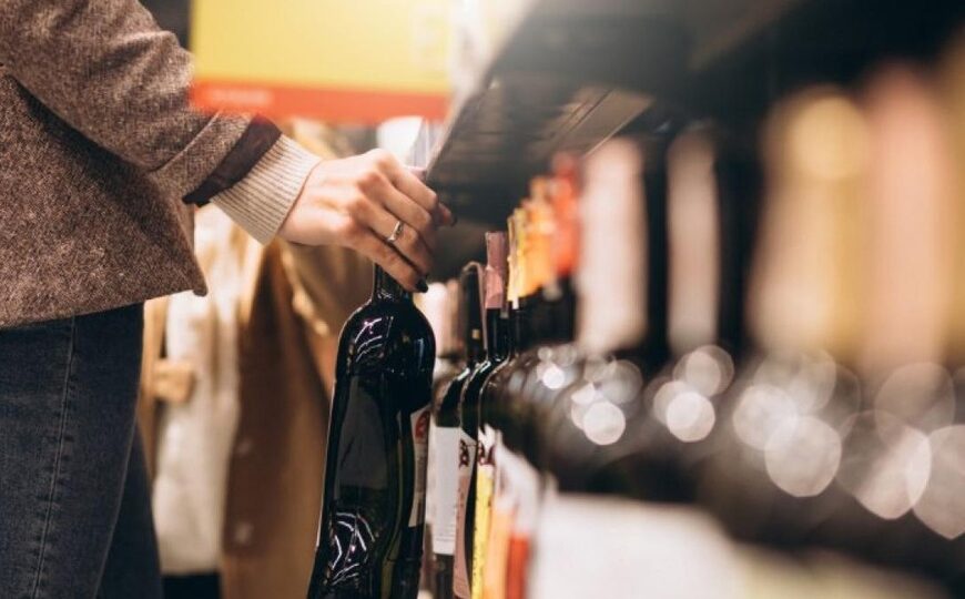 Elecciones 2025: hasta qué hora no se puede comprar alcohol