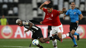 Estudiantes perdió en el final ante Botafogo |…